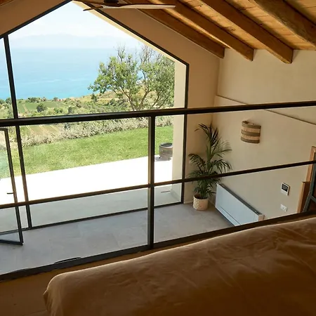 Jatu Retreat 别墅 San Costantino