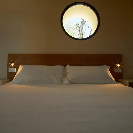 Jatu Retreat * San Costantino