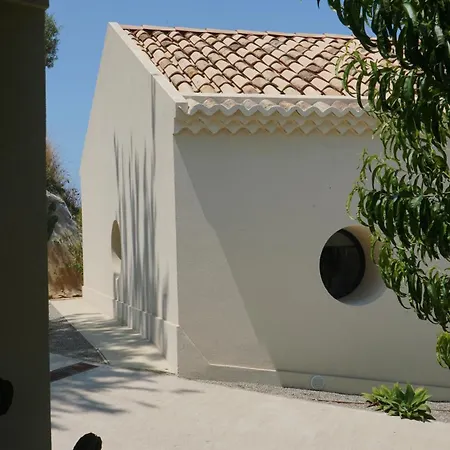 Jatu Retreat Villa San Costantino