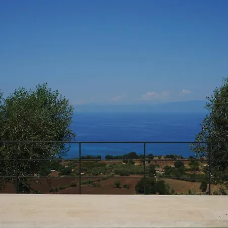 Jatu Retreat * San Costantino