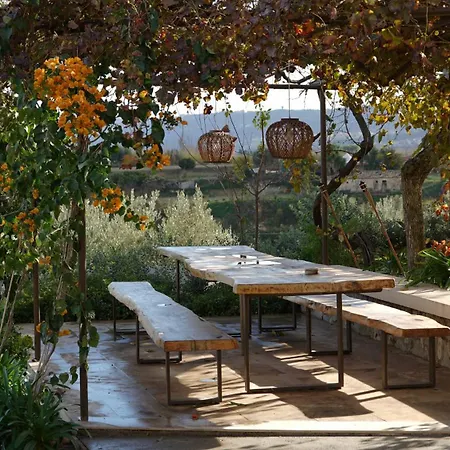 Jatu Retreat * San Costantino