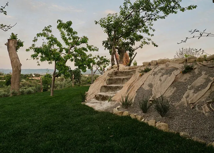 Jatu Retreat San Costantino