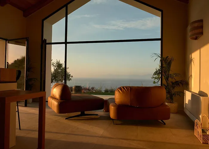 Villa Jatu Retreat San Costantino