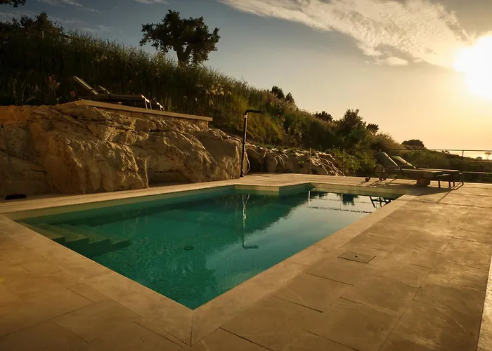 Jatu Retreat Villa *