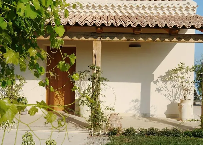 Jatu Retreat Villa San Costantino