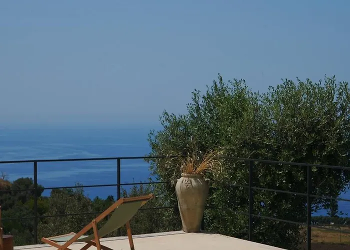 Villa Jatu Retreat San Costantino