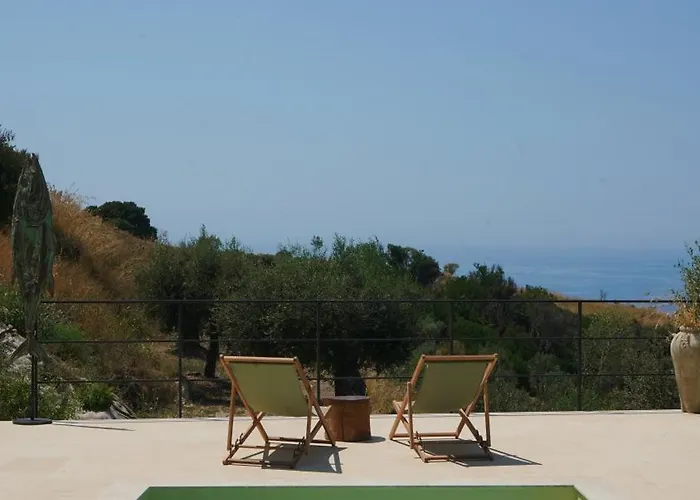 Jatu Retreat San Costantino