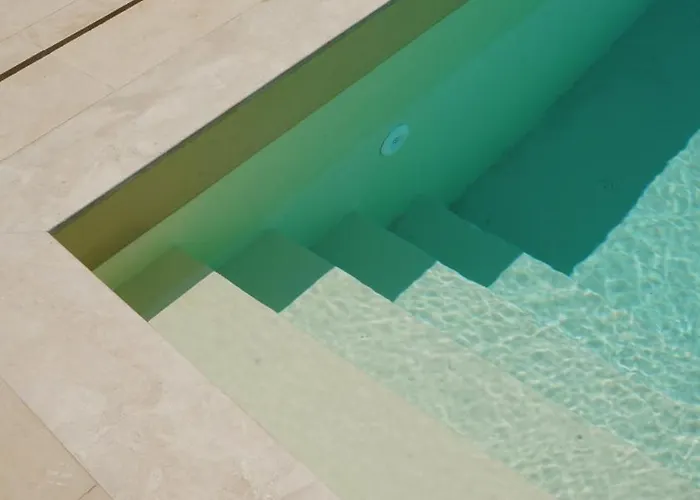 Jatu Retreat San Costantino