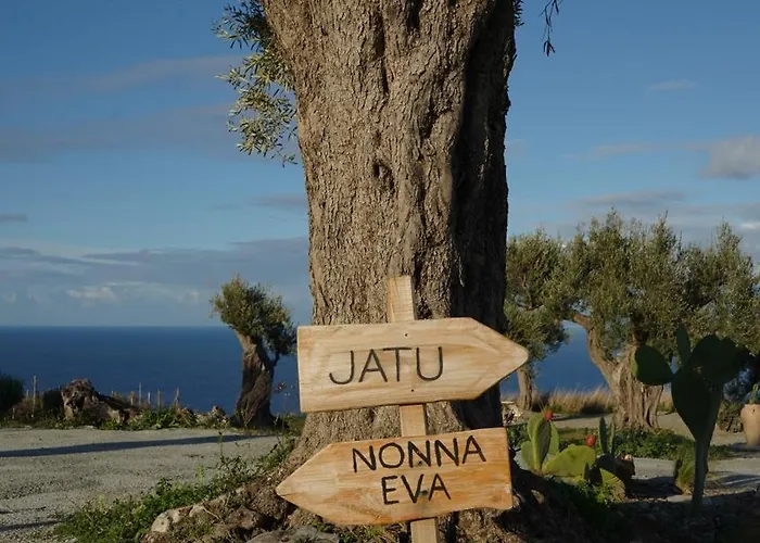 Jatu Retreat San Costantino